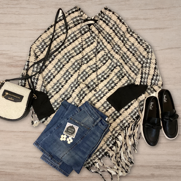Briana Poncho One Size